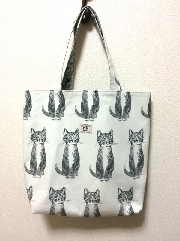 現品限り一斉値下げ! トートバッグ ネコ ハンドメイド トートバッグ(ハンドメイド)ねこ柄